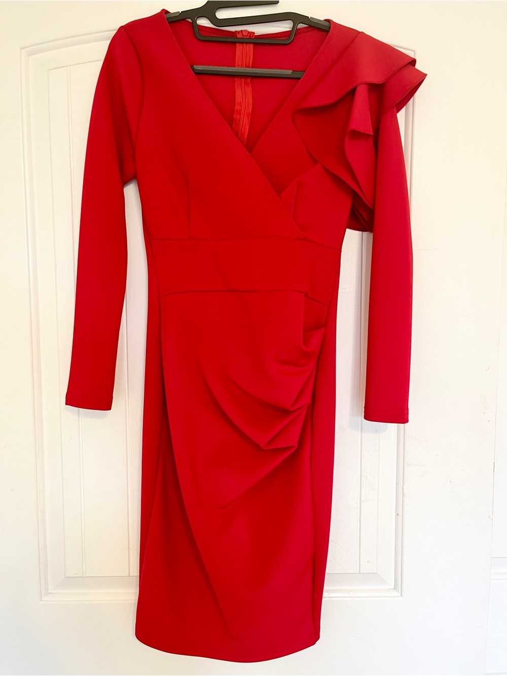 Elegant Red V Neck Long-Sleeve Ruffle Sheath Dress